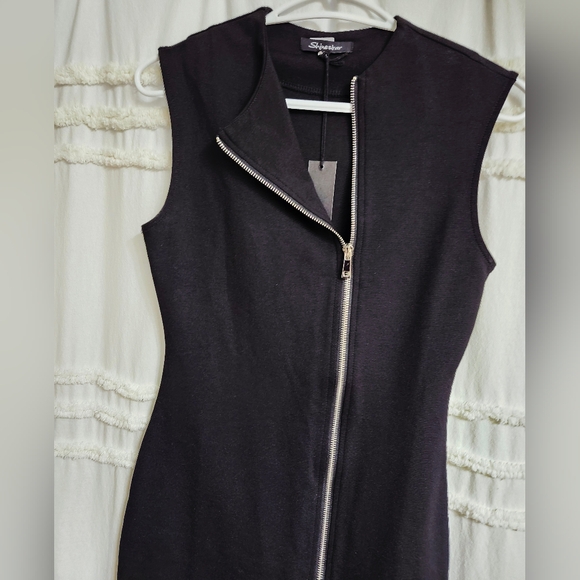 Bnwt, Elegant Black Off Centered Zip-Front Dress. - Picture 9 of 10